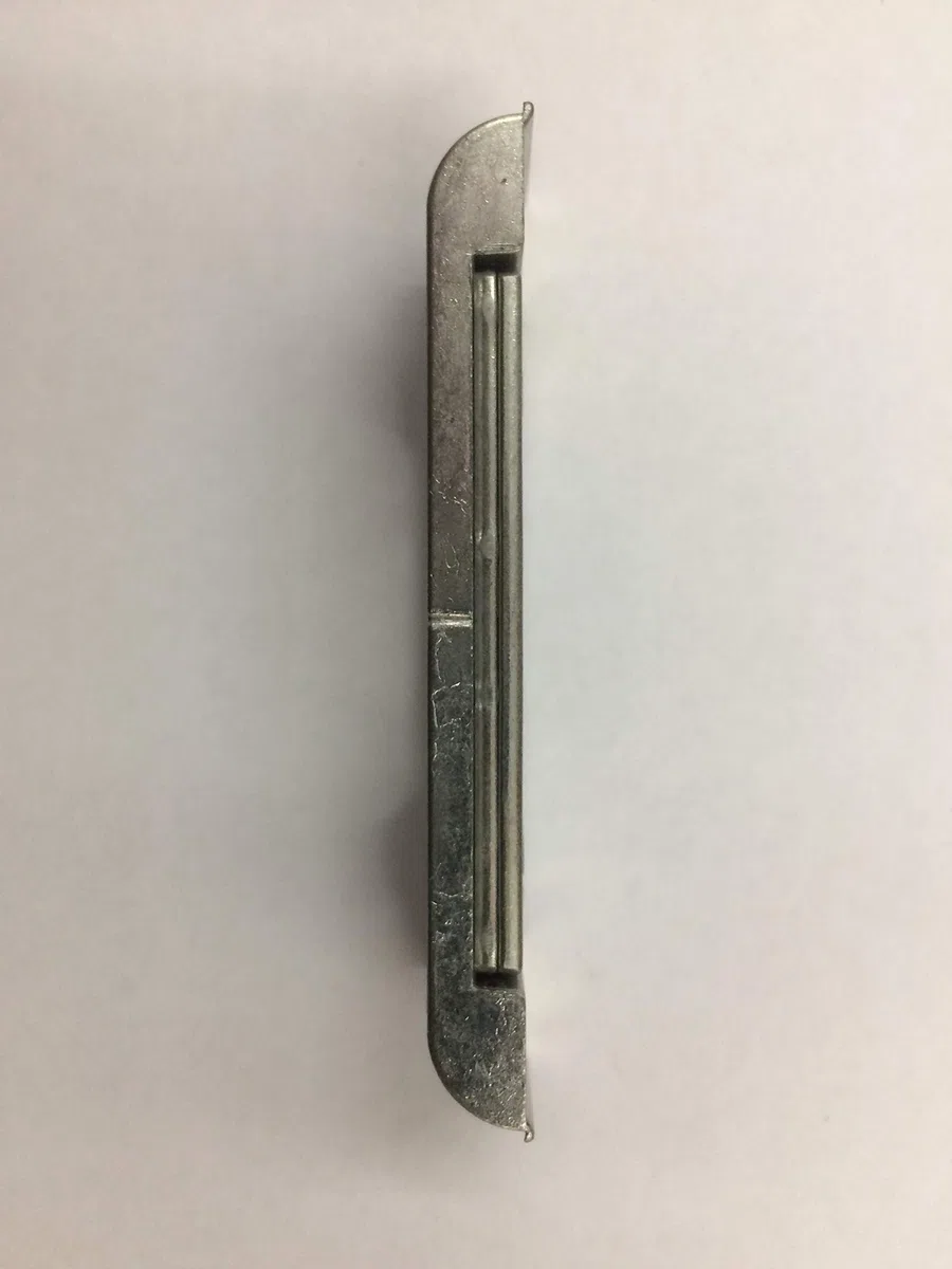 effedielle INCONTRO CONTROPIASTRA REGISTRABILE AGB PER SERRATURA MULTIPUNTO E FERRAMENTA PER BALCONI AD INCASSO, MISURA INCASSO 82mm LUNGHEZZA TOTALE 84mm LARGHEZZA 18mm PROFONDITA' 8 mm.AGB