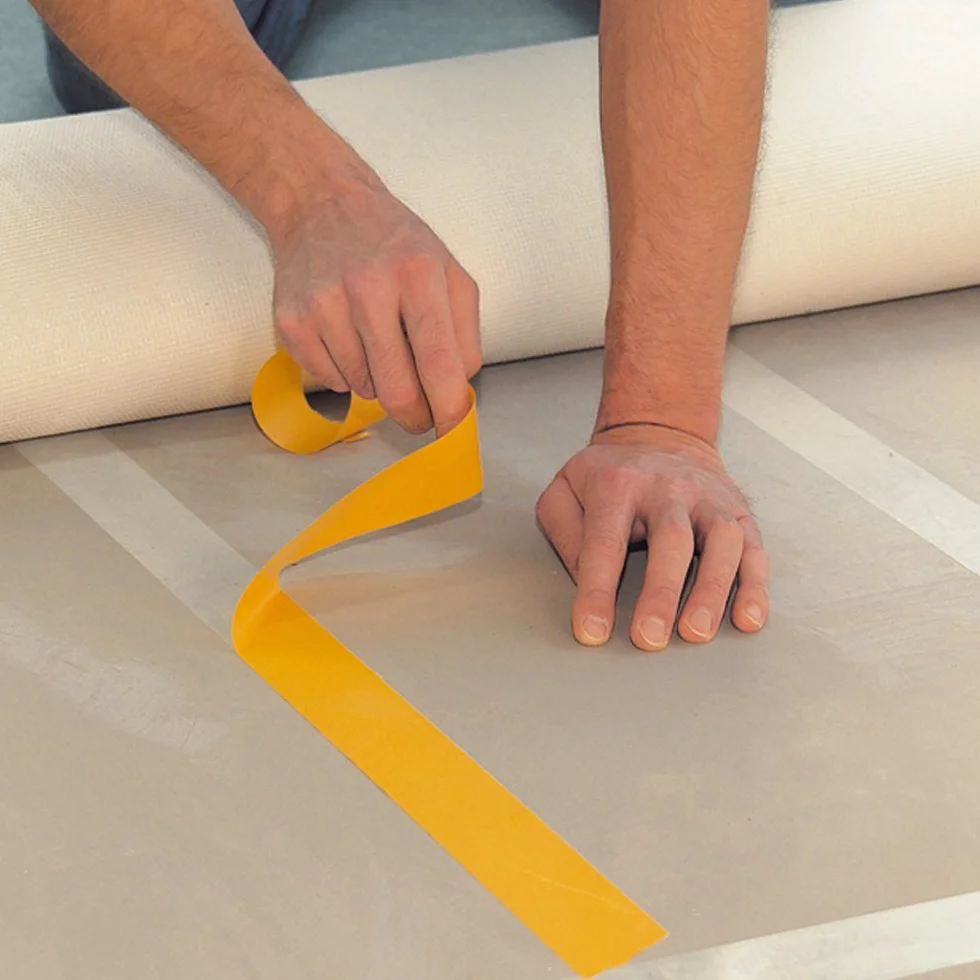 tesa® Biadesivo per pavimenti Tenuta Extra Forte, 25m x 50mm, Trasparente