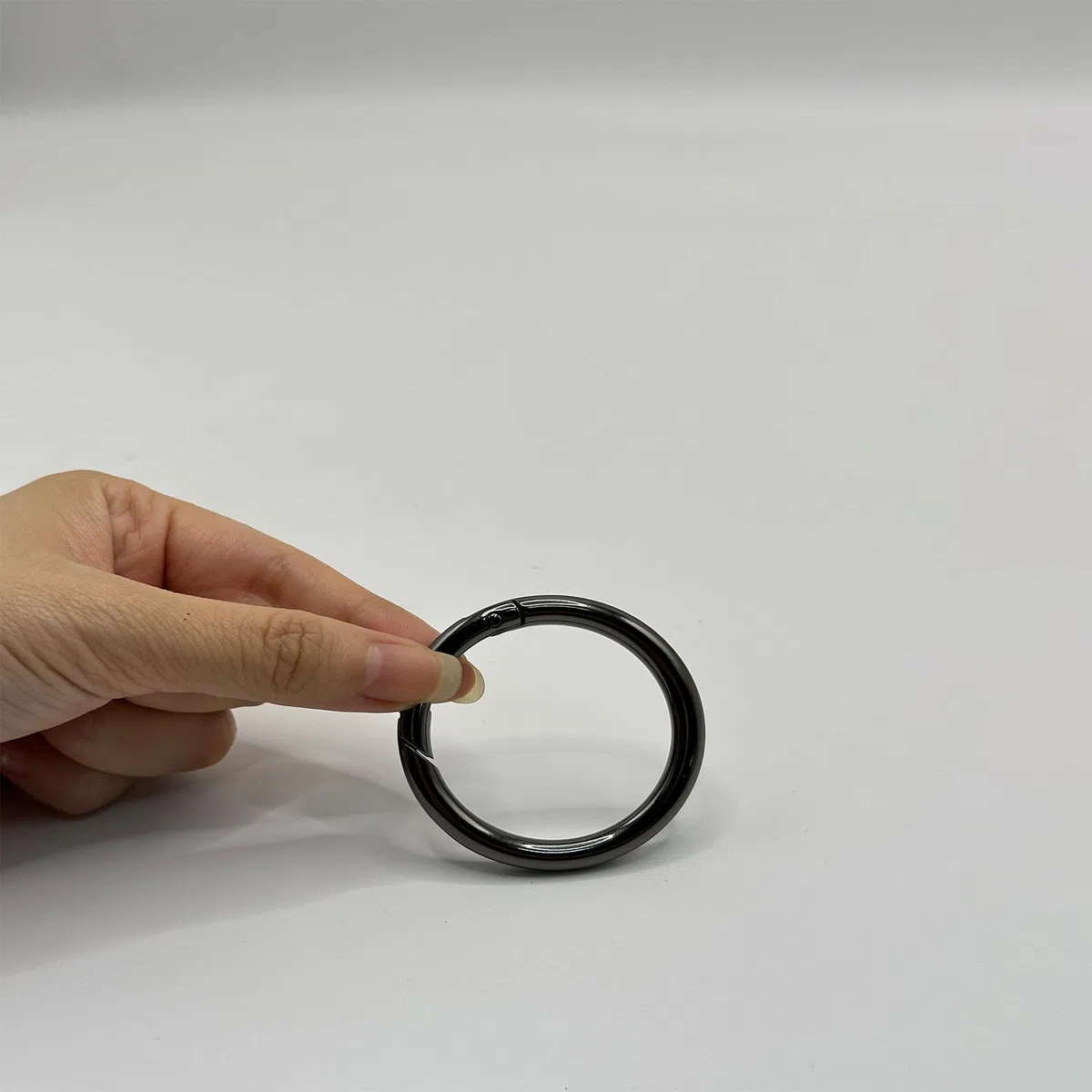 5 moschettoni rotondi, 61 mm OD, 50 mm ID, molto robusti, in lega di zinco, moschettone, rotondi, per borsa, portachiavi, fai da te (nero)