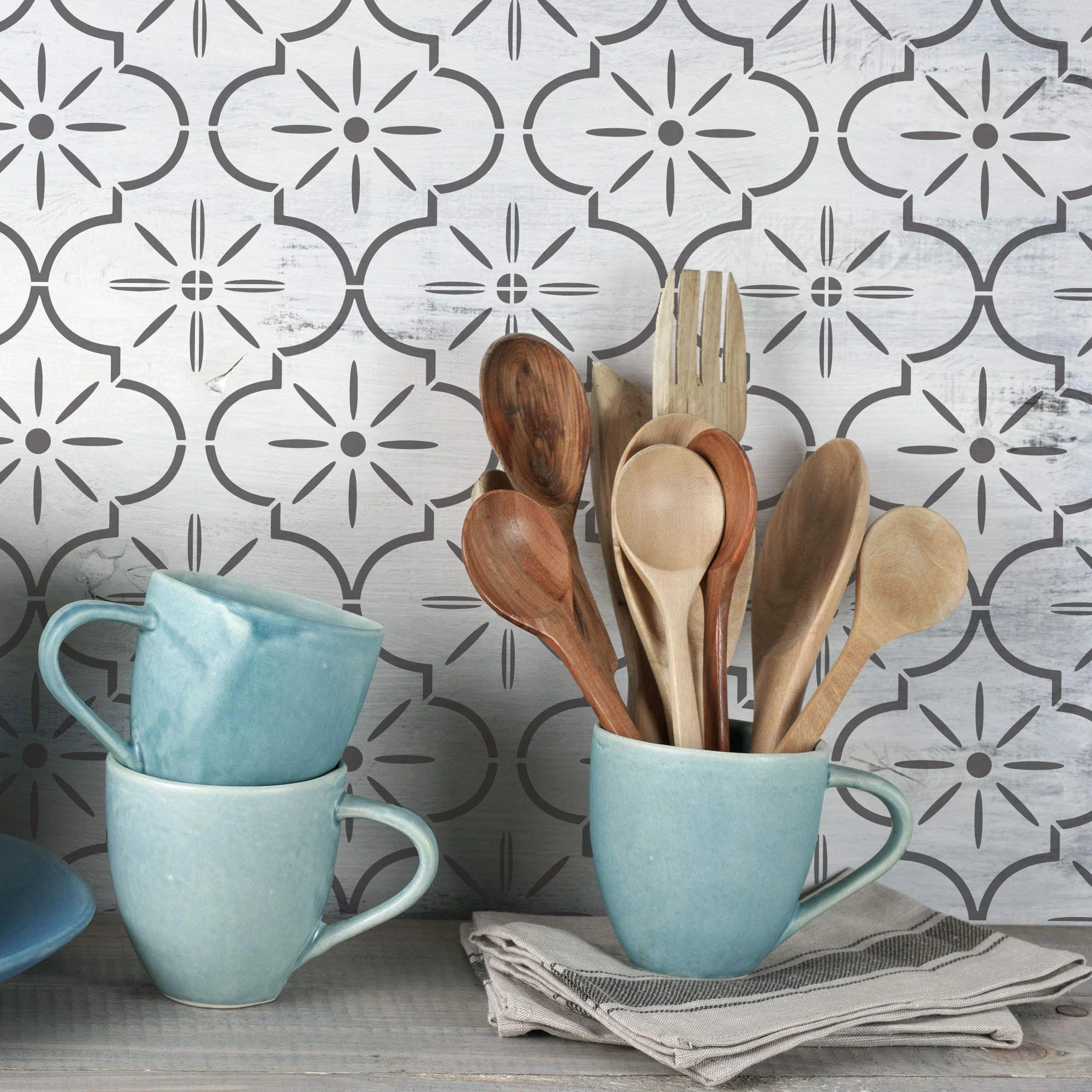 NAKLEO Stencil per Piastrelle per Pittura 15x15cm, Lucca Spagnolo Floreale Marocchino Moresco, Modello Geometrico Plastica e Riutilizzabile, Fai Da Te Decorazioni Casa, Pavimento Pareti Muro Legno